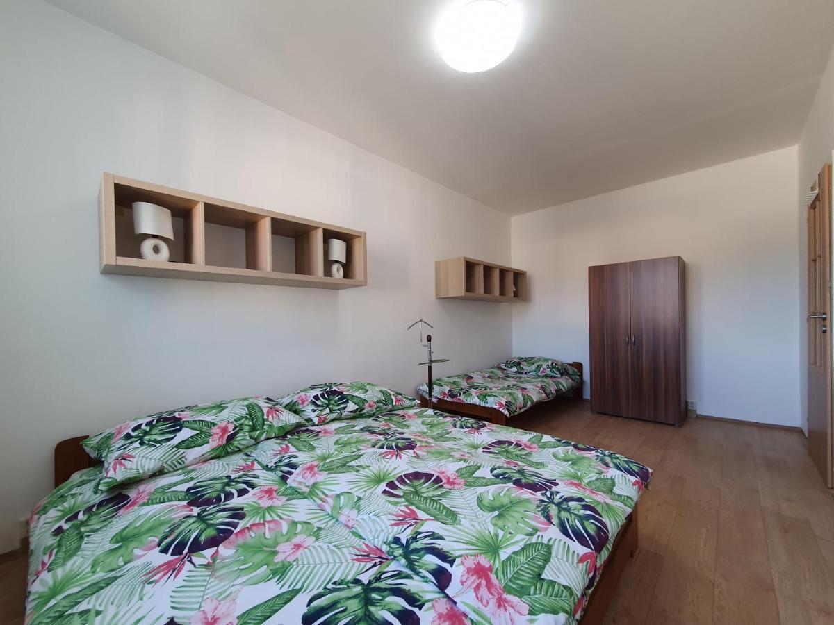 Pronájem Apartmánu V Tanvaldu Esterno foto